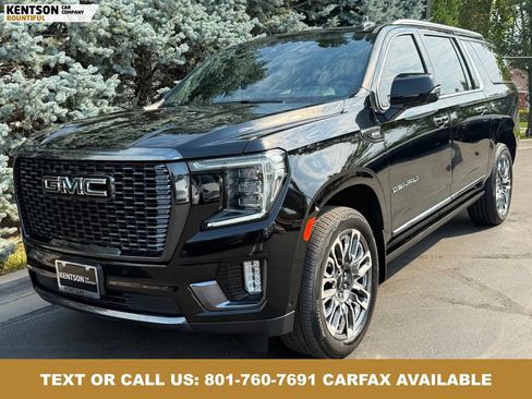 Used 2023 GMC Yukon XL Denali Ultimate AWD/4WD image 3