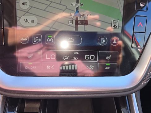 Used 2025 Subaru Outback Premium image 10