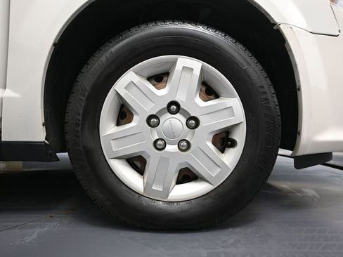 Used 2012 Dodge Grand Caravan American Value Package image 14