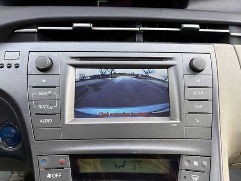 Used 2015 Toyota Prius Two image 31