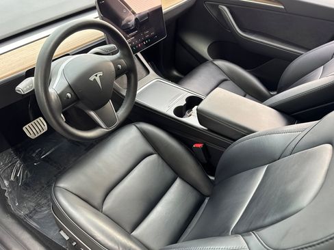 Used 2022 Tesla Model Y Performance AWD/4WD image 4