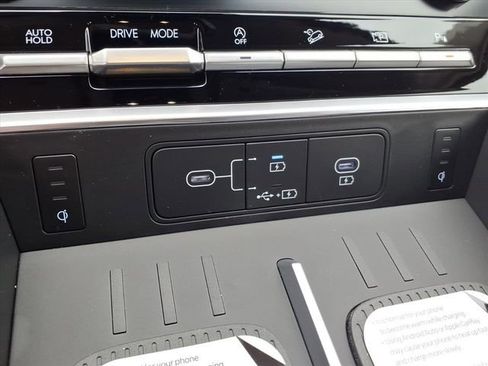 New 2026 Hyundai Santa Fe Limited FWD image 11