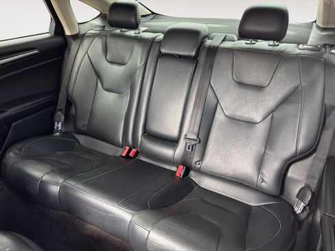 Used 2019 Ford Fusion Titanium image 24