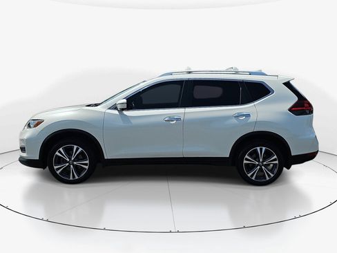 Used 2019 Nissan Rogue SV w/ Sun & Sound Touring Package FWD image 7