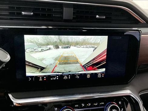 Used 2024 GMC Sierra 2500 Denali Ultimate image 15