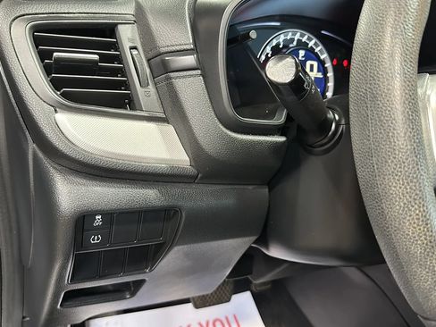 Used 2017 Honda CR-V LX image 25