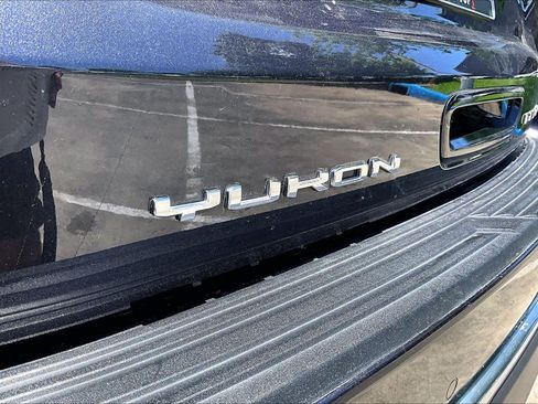 Used 2024 GMC Yukon Denali RWD image 29