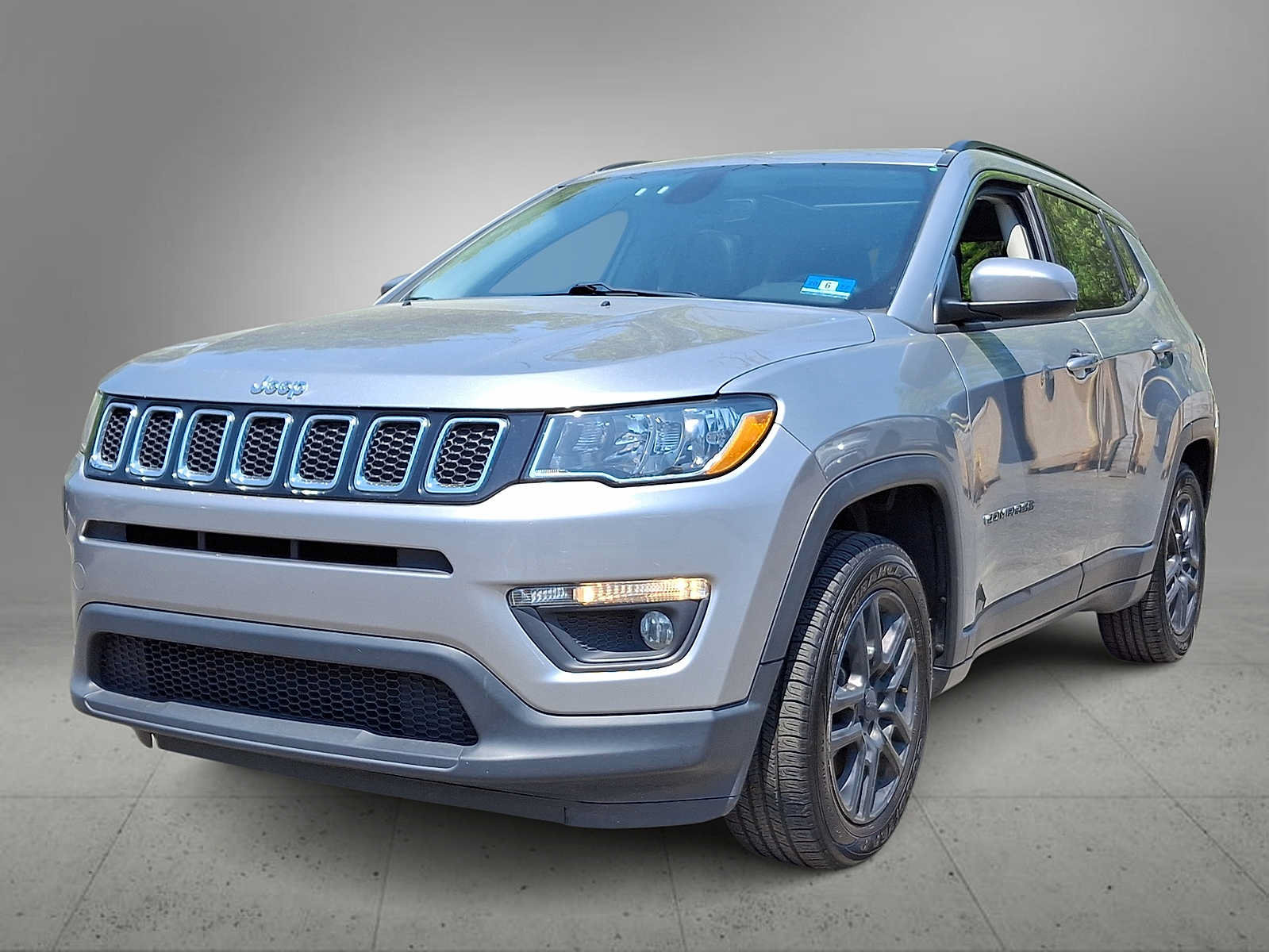 Used 2020 Jeep Compass Latitude w/ Popular Equipment Group FWD image 1