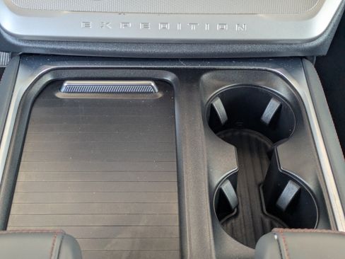 Used 2025 Ford Expedition Max Active AWD/4WD image 21