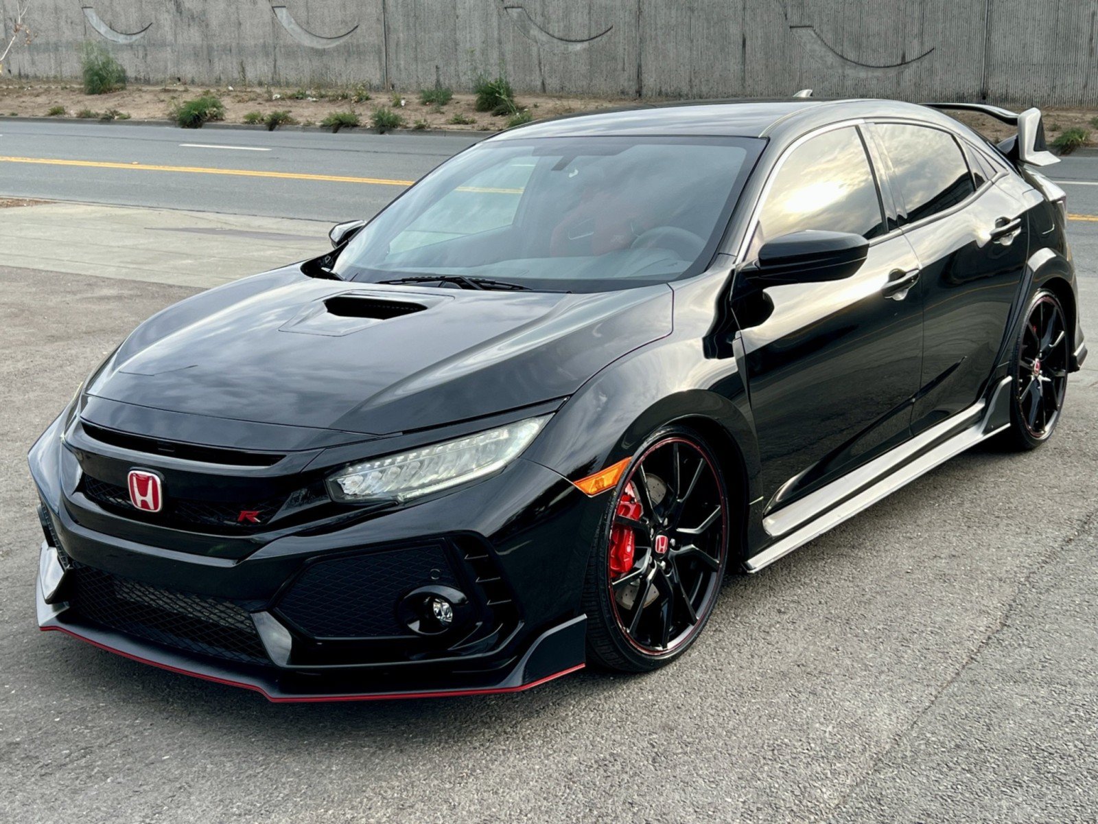 Used 2019 Honda Civic Type R image 10