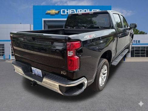 Used 2024 Chevrolet Silverado 1500 LT AWD/4WD image 12
