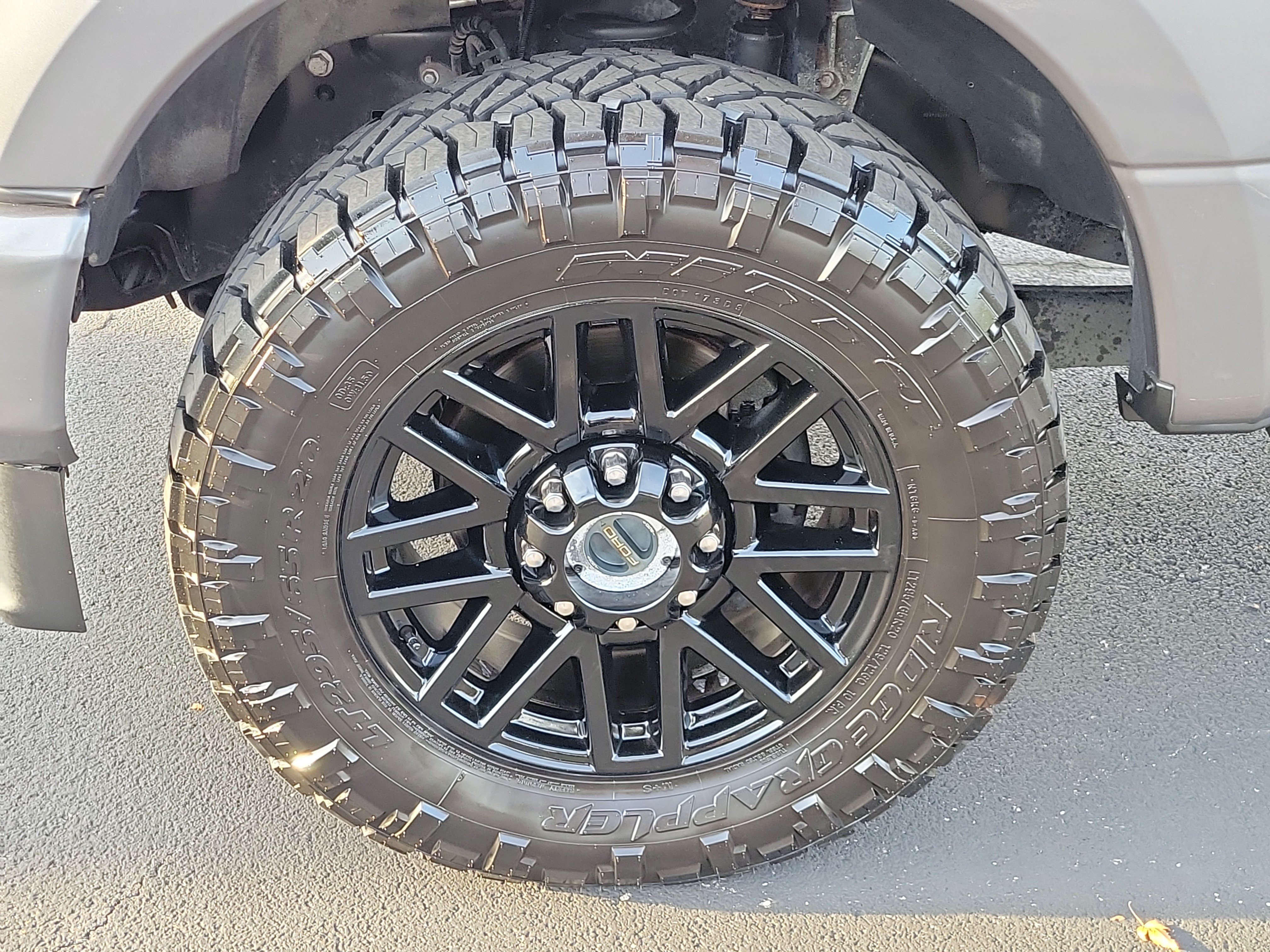 Used 2022 Ford F250 Platinum AWD/4WD image 7