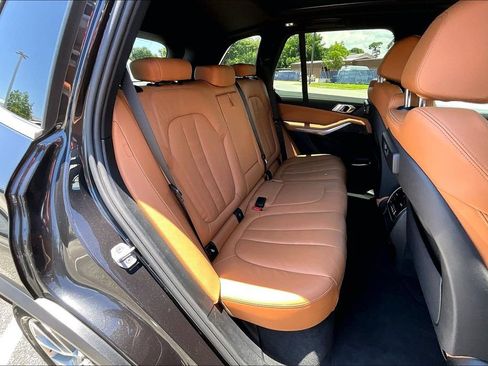 Used 2022 BMW X5 xDrive40i w/ Premium Package AWD/4WD image 22
