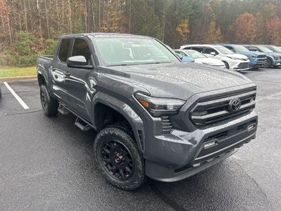 New 2025 Toyota Tacoma SR5