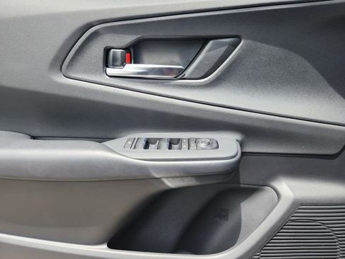 Used 2025 Toyota Prius FWD image 21