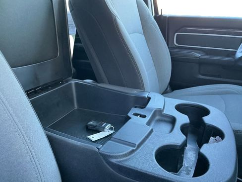 Used 2024 RAM 2500 Big Horn image 17