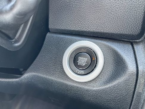 Used 2018 RAM 2500 Laramie w/ Cold Weather Group AWD/4WD image 17