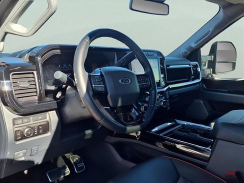 Used 2023 Ford F250 Lariat w/ Lariat Ultimate Package image 10