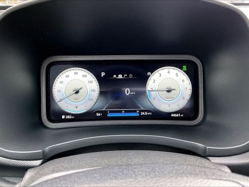 Used 2022 Hyundai Kona Limited AWD/4WD image 26