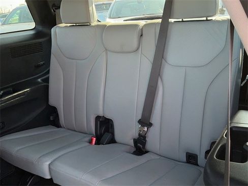 Used 2025 Hyundai Palisade SEL image 16