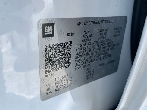 Used 2020 Chevrolet Colorado W/T w/ Custom Special Edition image 10