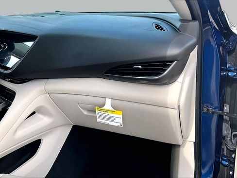 Used 2023 Buick Envision Avenir FWD image 19