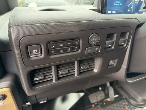 New 2025 Chevrolet Brightdrop 400 image 20