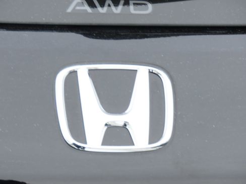 Used 2025 Honda HR-V LX image 16