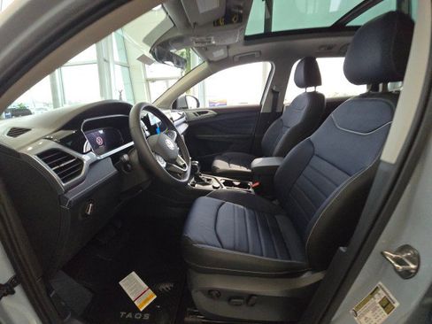 New 2026 Volkswagen Taos SEL image 24