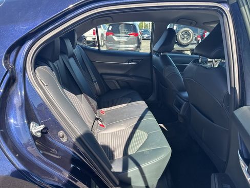 Used 2021 Toyota Camry SE image 28