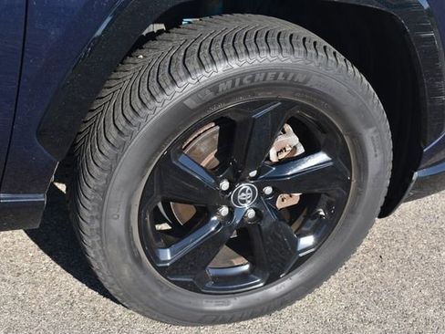 Used 2019 Toyota RAV4 XSE w/ XSE Weather Package AWD/4WD image 12