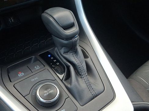 Used 2024 Toyota RAV4 XLE image 15