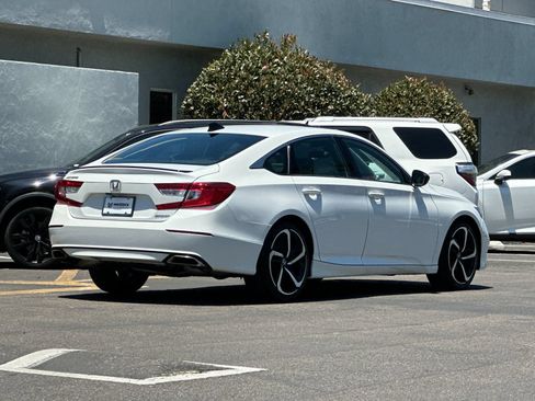 Used 2022 Honda Accord Sport image 5