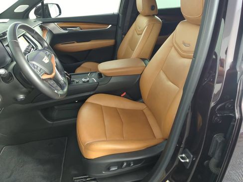 Used 2021 Cadillac XT5 Premium Luxury FWD image 11