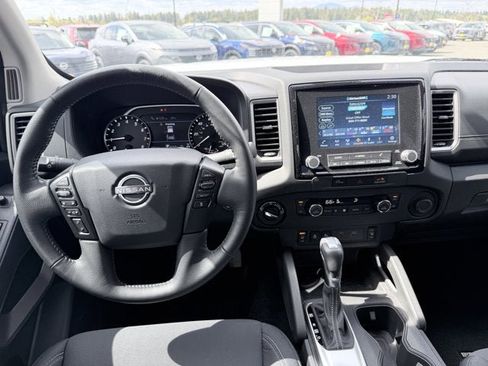 Certified 2024 Nissan Frontier SV w/ Technology Package AWD/4WD image 15