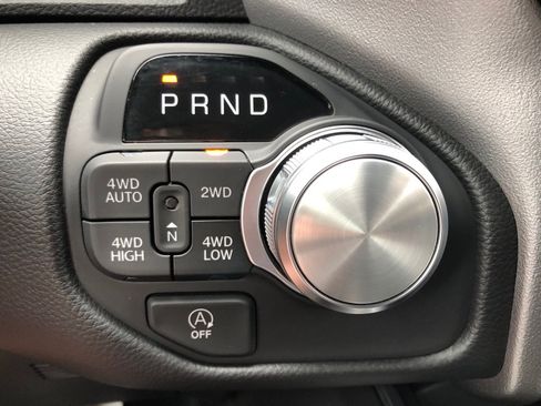 Used 2026 RAM 1500 Laramie AWD/4WD image 36