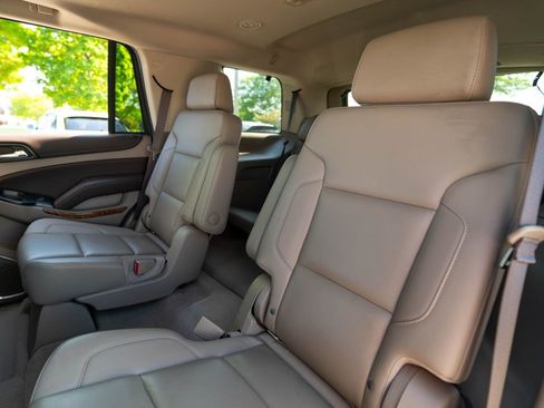 Used 2020 Chevrolet Tahoe Premier AWD/4WD image 40