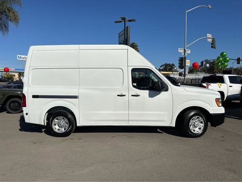 Used 2019 Nissan NV 2500 SV w/ Navigation Package image 12