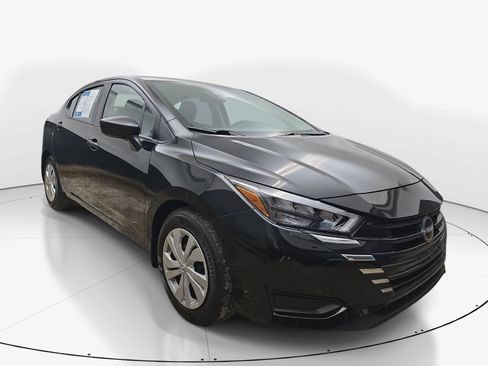 Used 2025 Nissan Versa S w/ Trunk Package FWD image 2