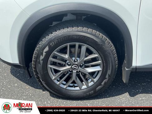 Used 2022 Nissan Rogue S AWD/4WD image 9