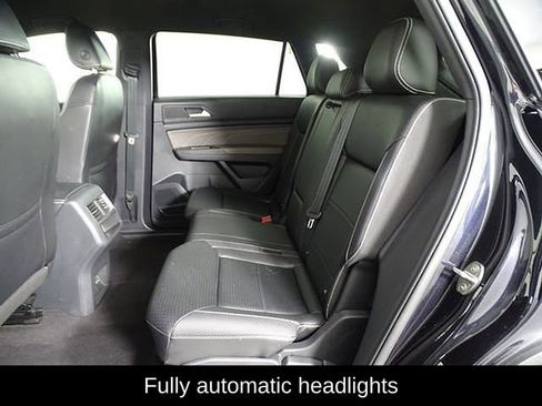 Used 2022 Volkswagen Atlas Cross Sport SE image 11
