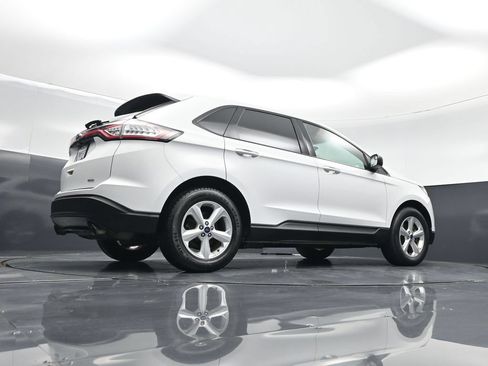 Used 2017 Ford Edge SE FWD image 42
