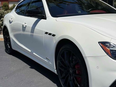 Used 2021 Maserati Ghibli S GranSport RWD image 49
