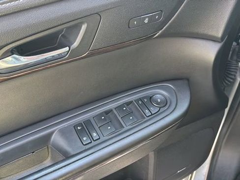 Used 2016 GMC Acadia Denali AWD/4WD image 18