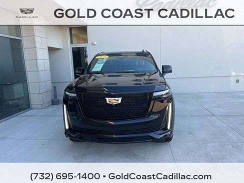 Used 2023 Cadillac Escalade Sport Platinum image 5
