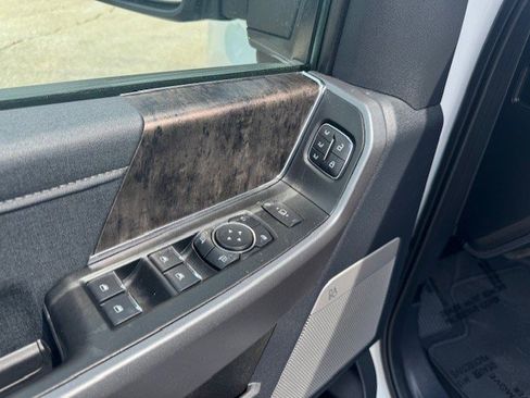 Used 2025 Ford F250 Lariat AWD/4WD image 11