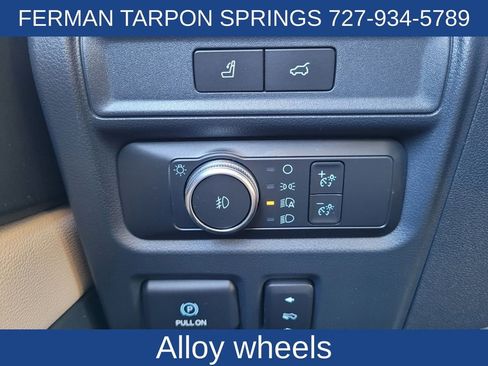 Used 2022 Ford Expedition Max Limited image 27