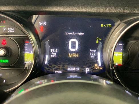 Used 2023 Jeep Wrangler Unlimited Sahara w/ Cold Weather Group AWD/4WD image 23
