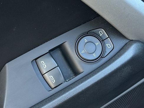 Used 2018 Chevrolet Camaro SS image 11