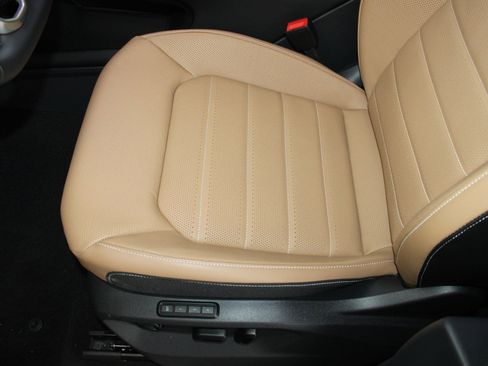 New 2026 Volkswagen Atlas Cross Sport SEL R-Line image 13